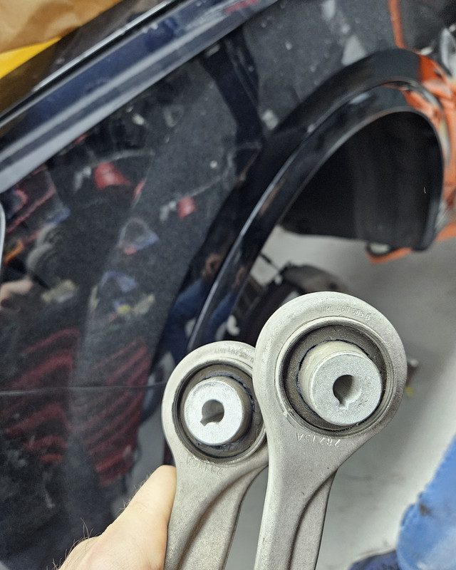 Worn suspension bushings that caused a noise
