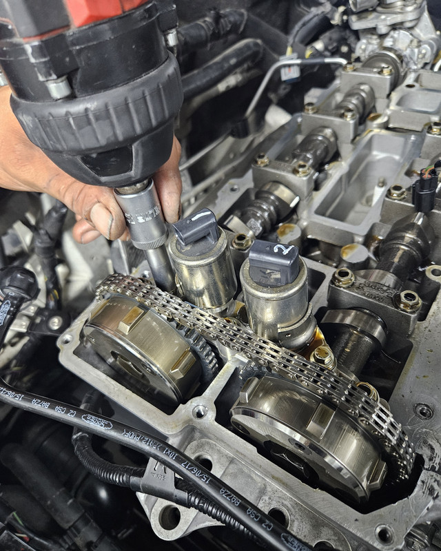 Engine timing components during repair